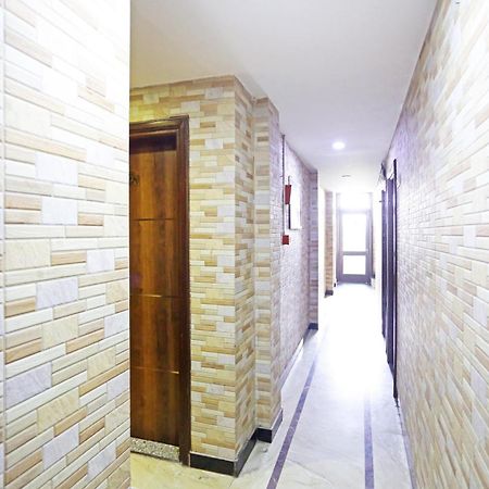 ניו דלהי Hotel Preet Palace -5 Mints Walk From Nizamuddin Railway Station מראה חיצוני תמונה