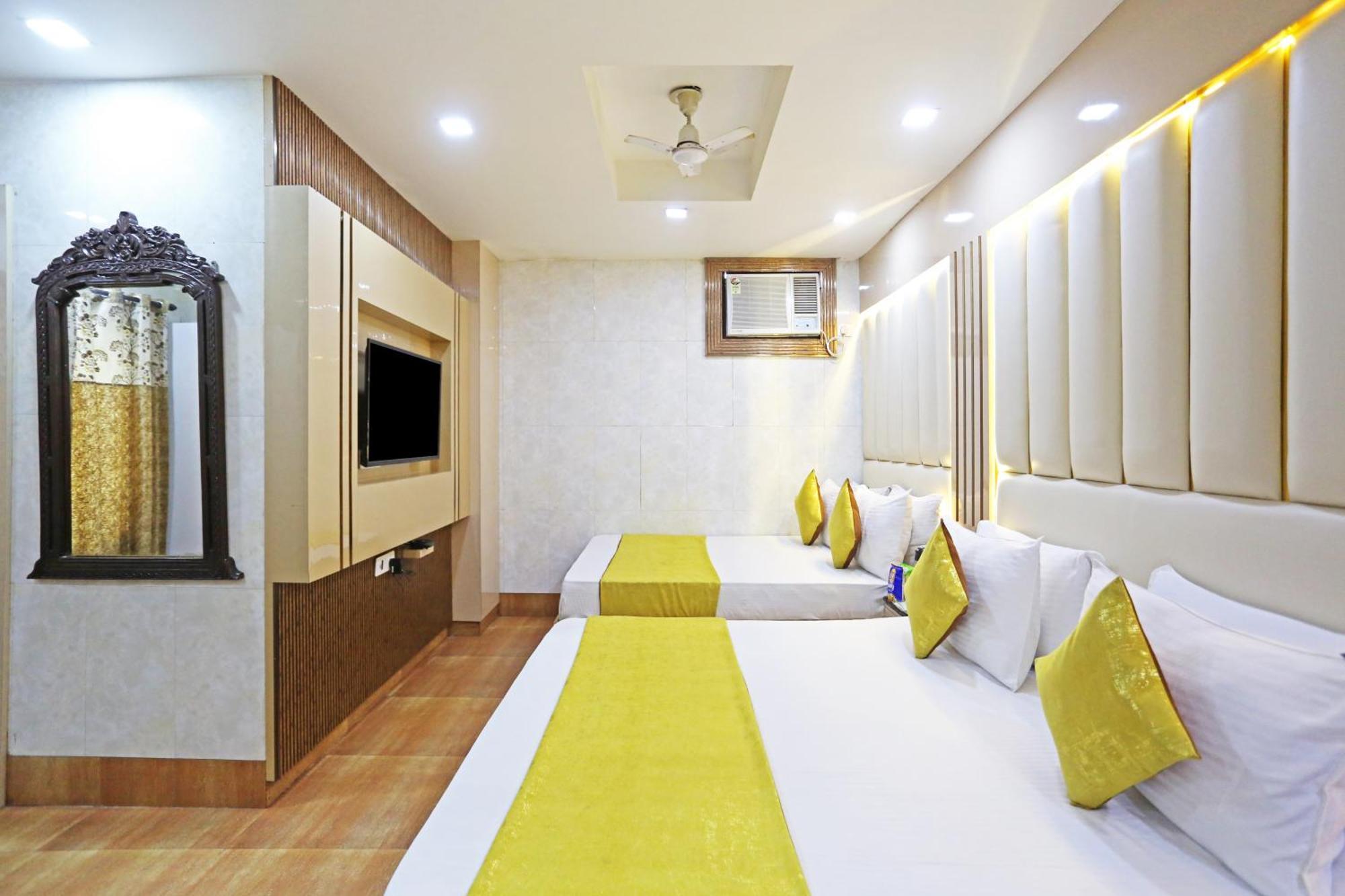 ניו דלהי Hotel Preet Palace -5 Mints Walk From Nizamuddin Railway Station מראה חיצוני תמונה