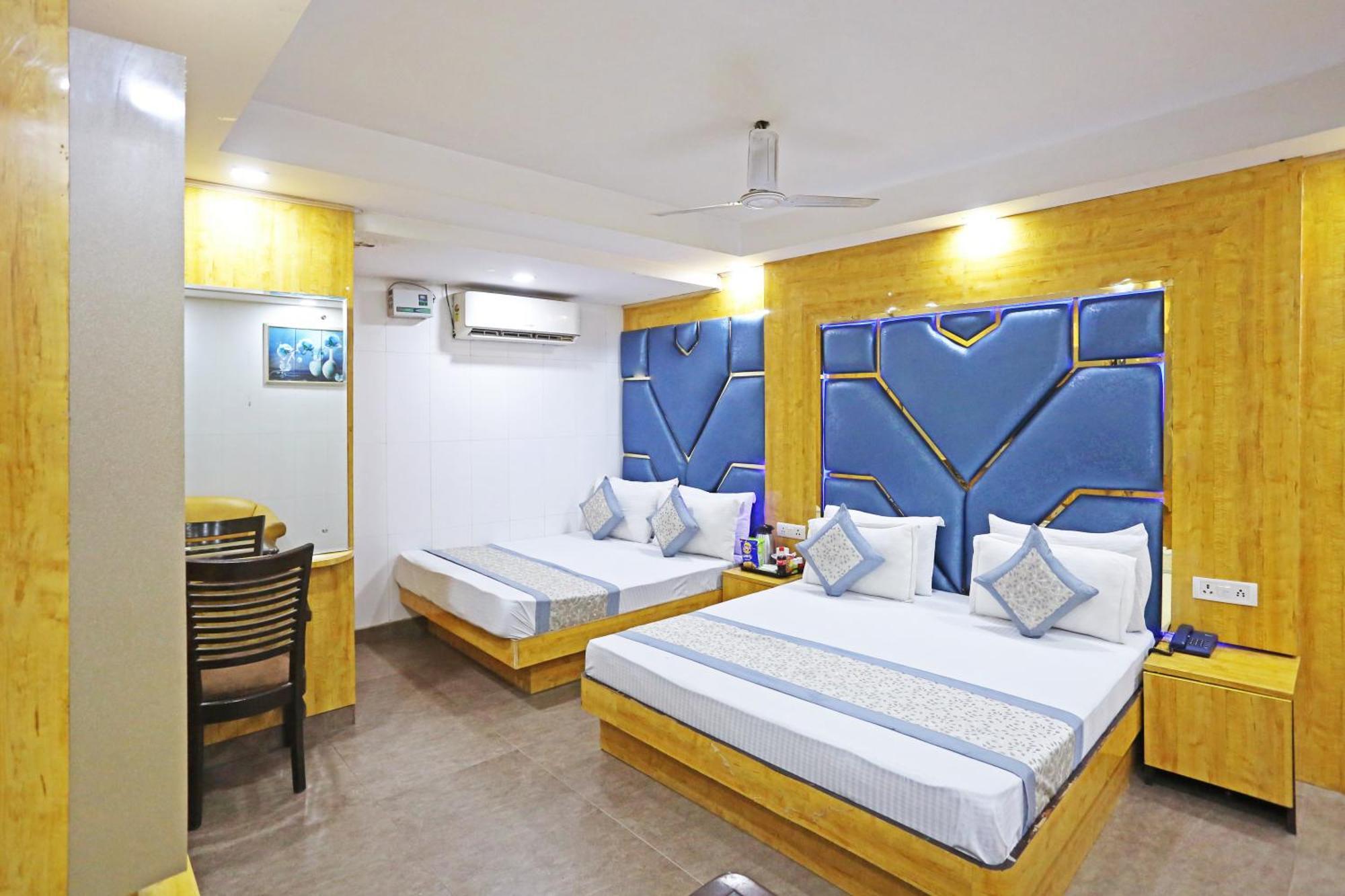 ניו דלהי Hotel Preet Palace -5 Mints Walk From Nizamuddin Railway Station מראה חיצוני תמונה