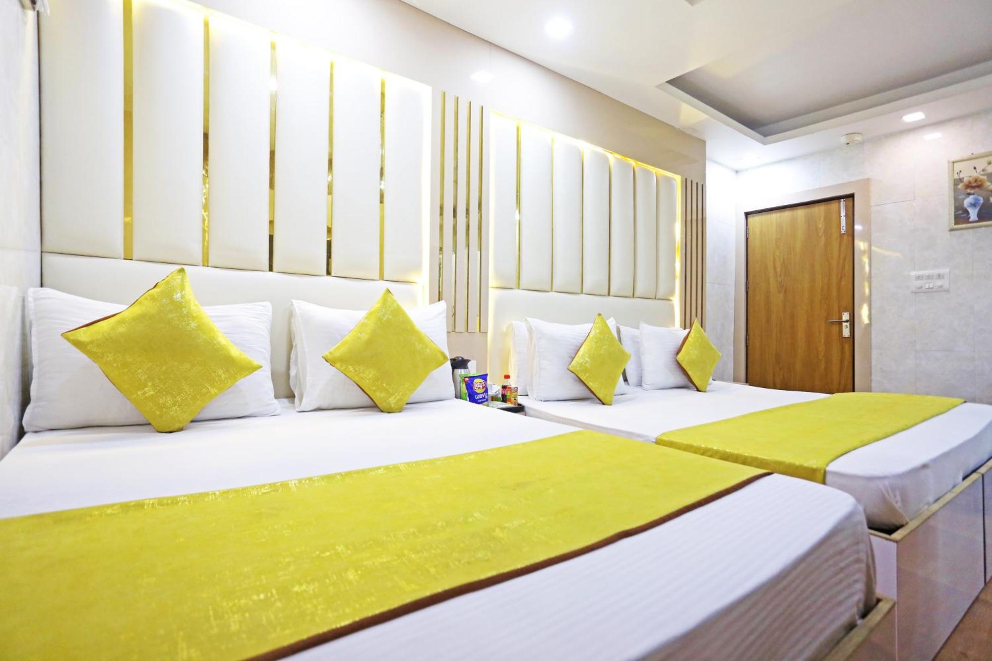 ניו דלהי Hotel Preet Palace -5 Mints Walk From Nizamuddin Railway Station מראה חיצוני תמונה