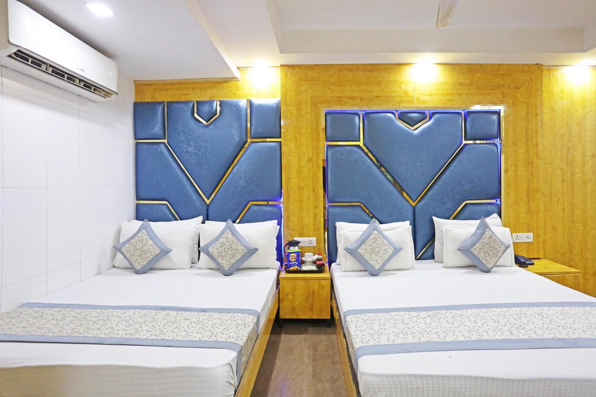 ניו דלהי Hotel Preet Palace -5 Mints Walk From Nizamuddin Railway Station מראה חיצוני תמונה
