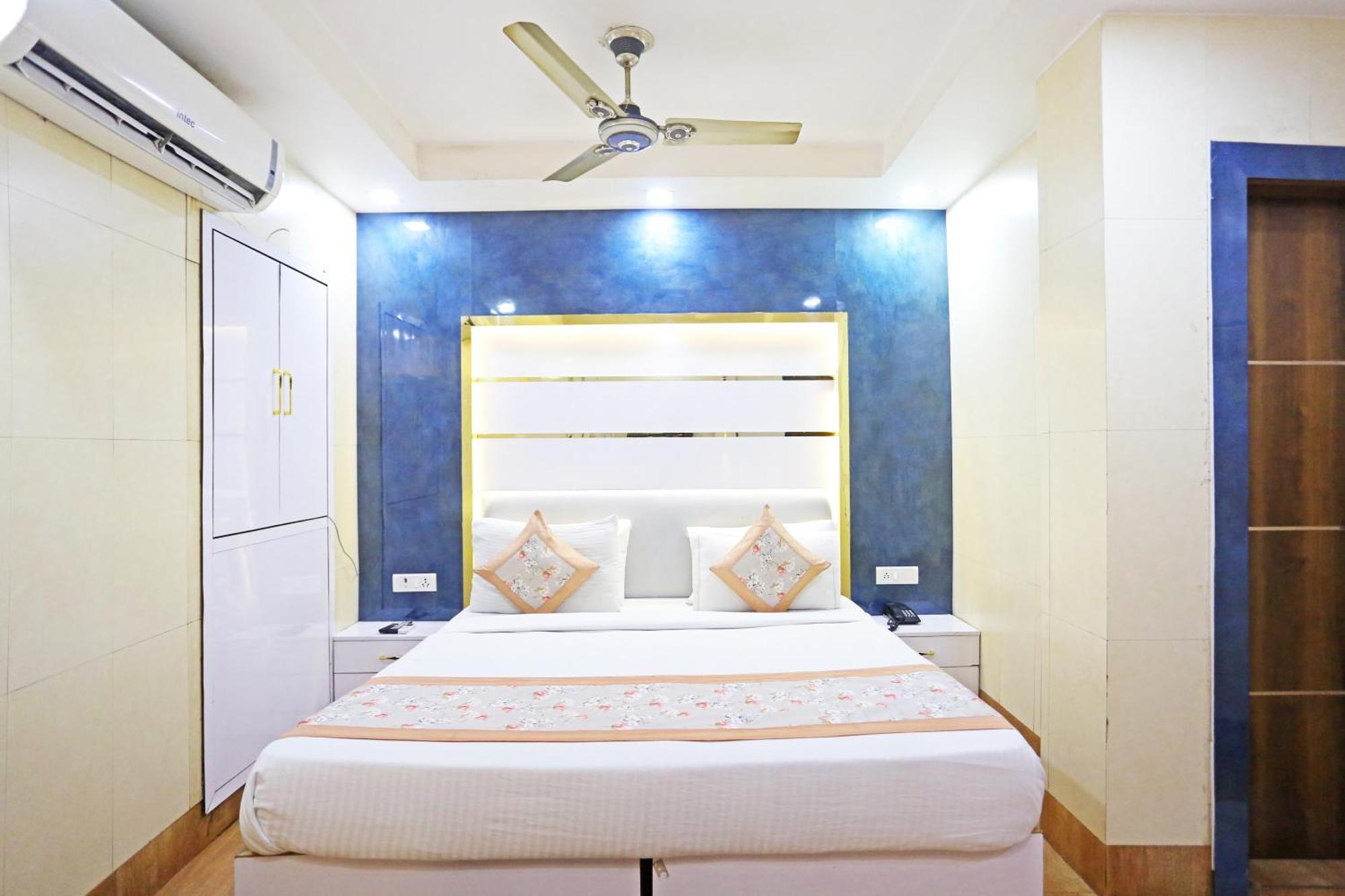 ניו דלהי Hotel Preet Palace -5 Mints Walk From Nizamuddin Railway Station מראה חיצוני תמונה